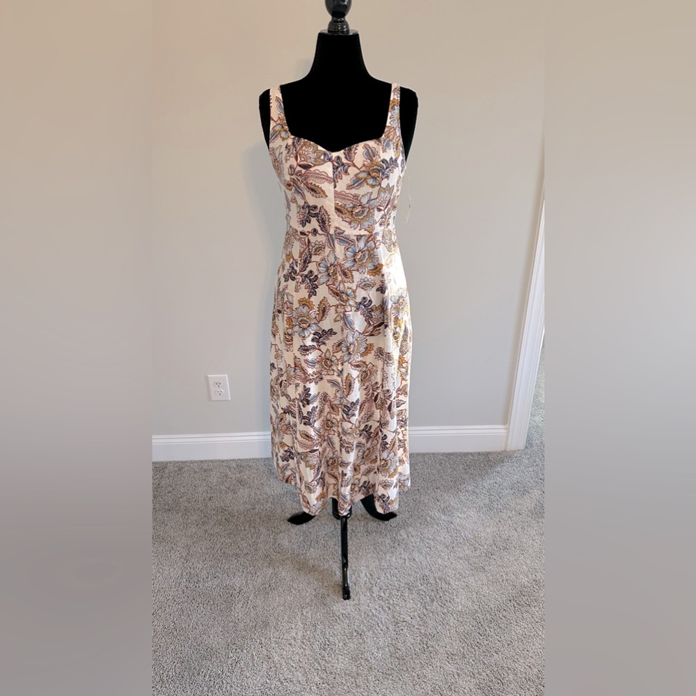 Medium Old navy sundress - new